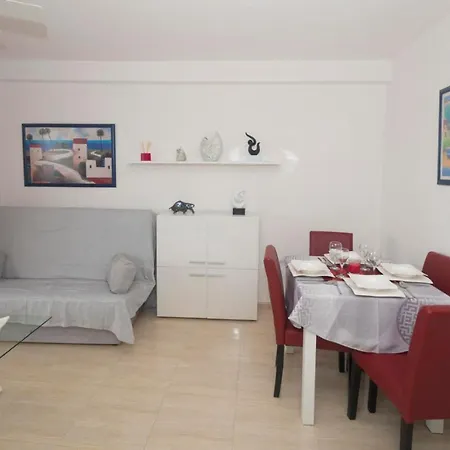 Voramar 26b